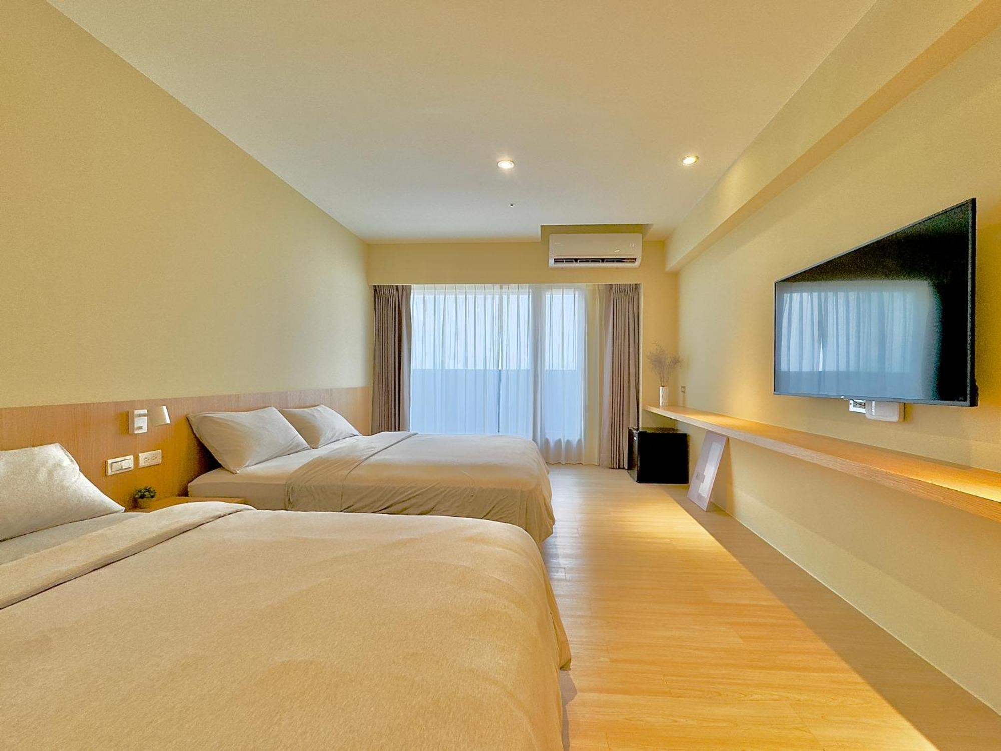 Brown House Hotel - Taipei Main Station Bagian luar foto